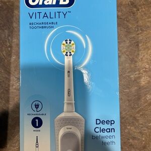 Oral-b Vitality Rechargeable Electric Toothbrush - White